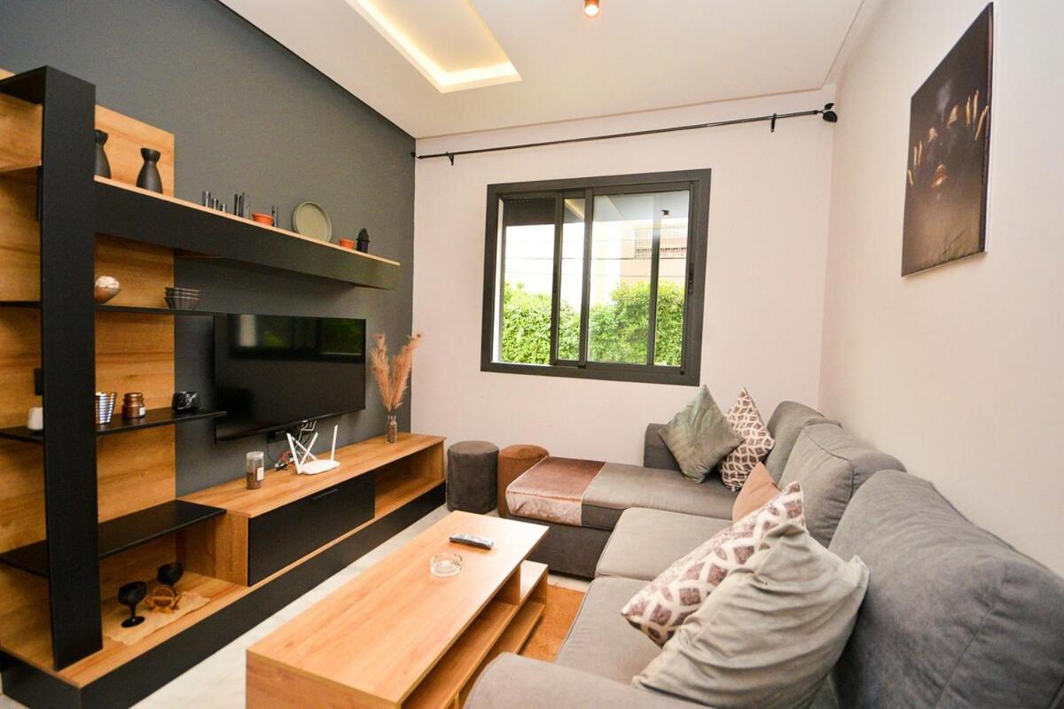 Atelier Aedes - 2 *